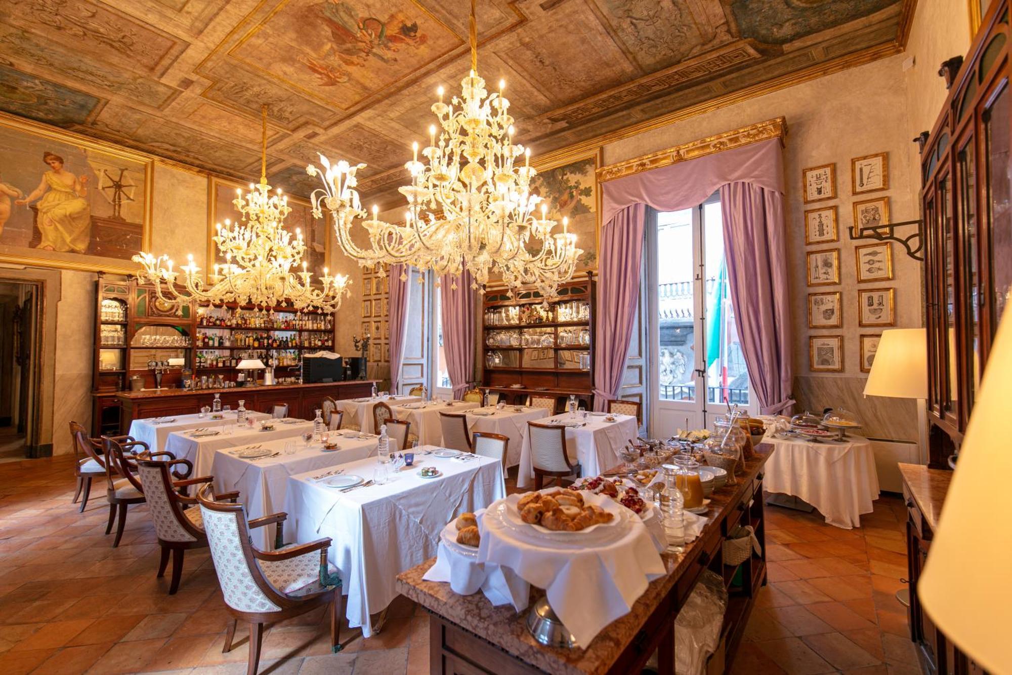Hotel Palazzo Doria Napoli Esterno foto