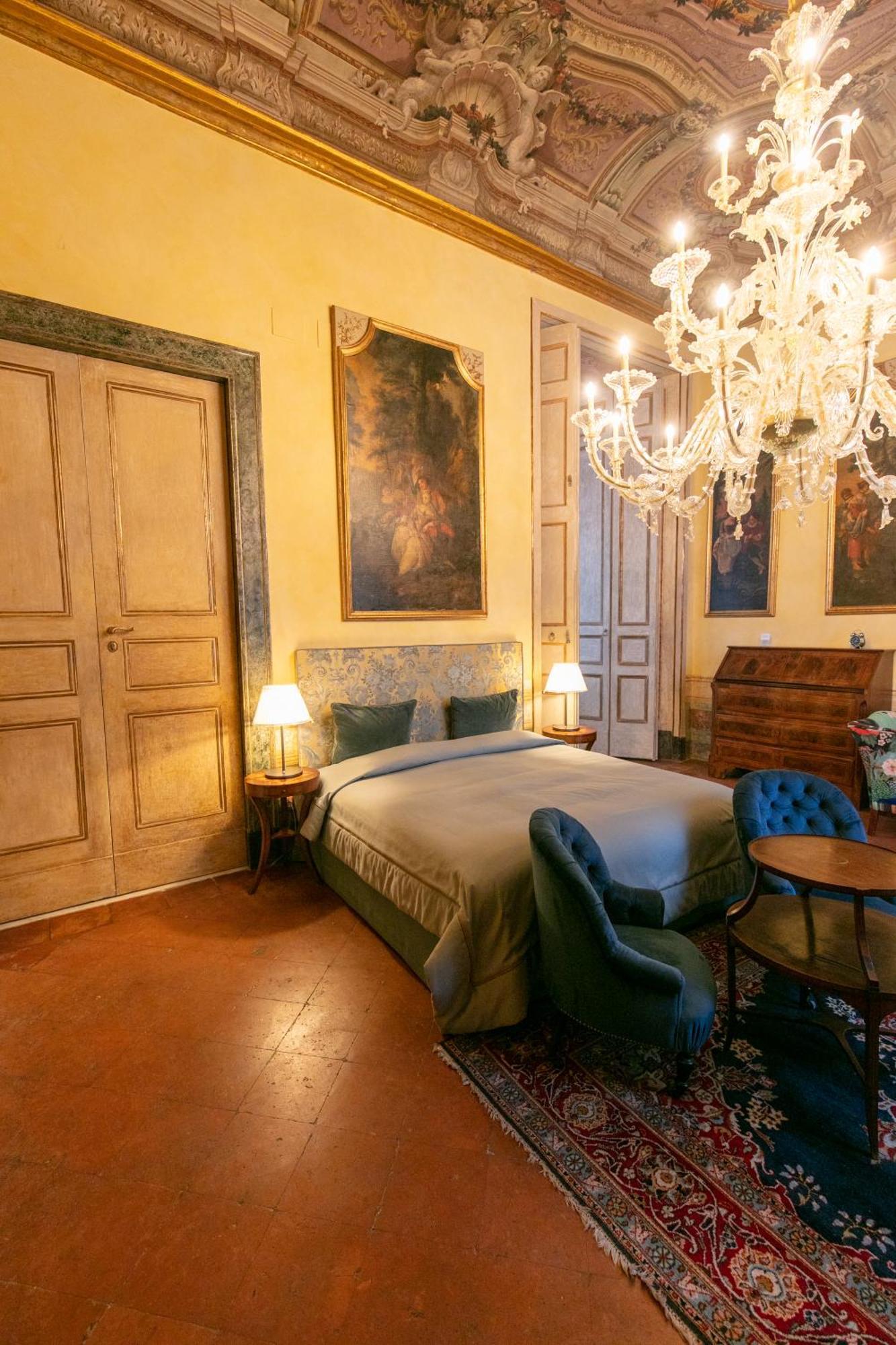 Hotel Palazzo Doria Napoli Esterno foto