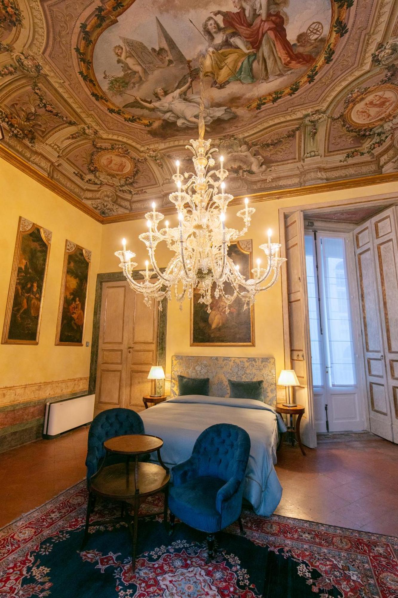Hotel Palazzo Doria Napoli Esterno foto